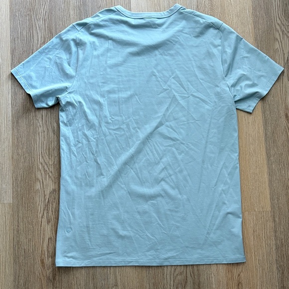 NWOT lululemon athletica Sky Blue Short Sleeve Tee - Picture 2 of 6
